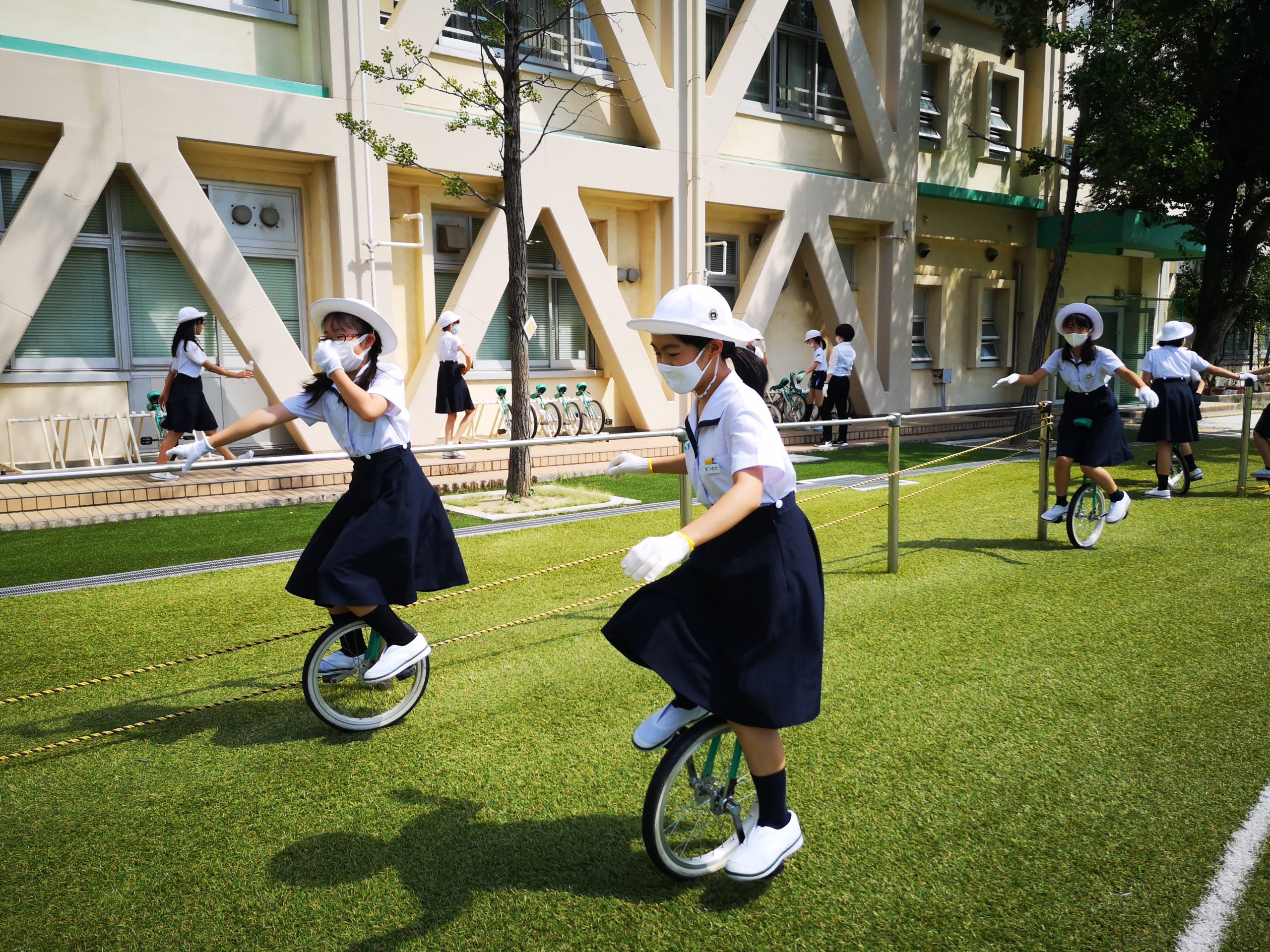 大阪教育大学附属天王寺小学校：「入力しやすさ、個人情報管理